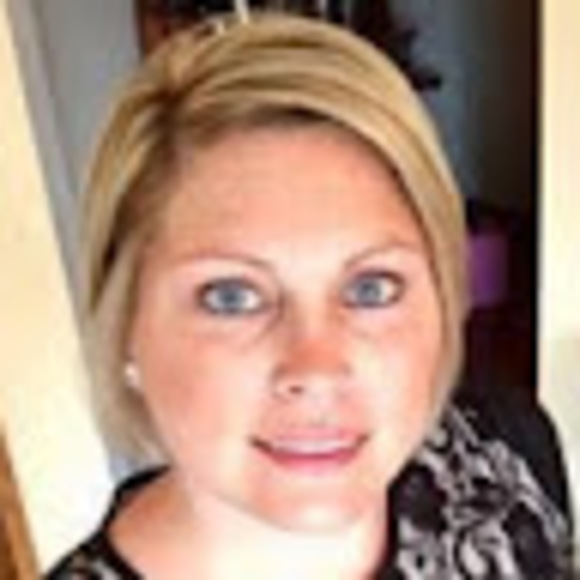 Meet your Posher, Rebecca - Picture 1 of 1